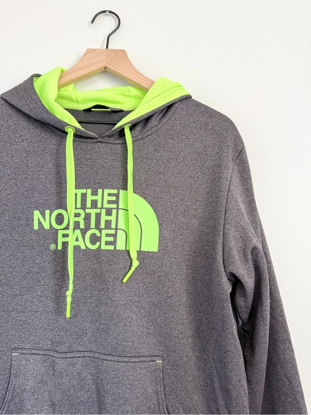 The North Face Hoodie Gray Neon Green Logo Pullover Sweatshirt Size L